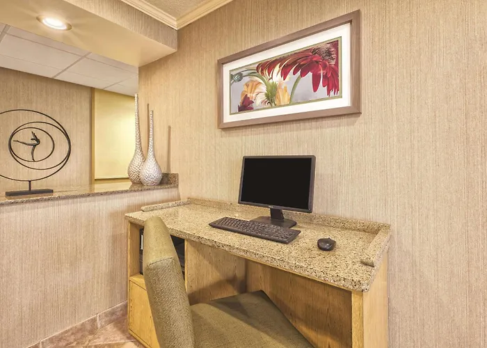 La Quinta Inn By Wyndham Toledo Perrysburg